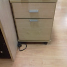 Buc con ruedas oficina